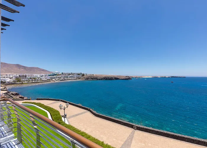 Mirador Papagayo By Livvo 普拉亚布兰卡