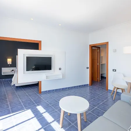 Mirador Papagayo By Livvo Resort 4*